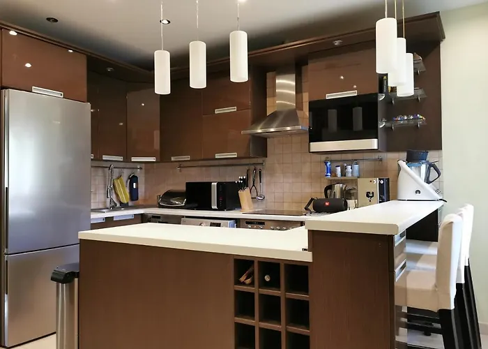 Dozsa 64 Апартаменты Дунауйварош